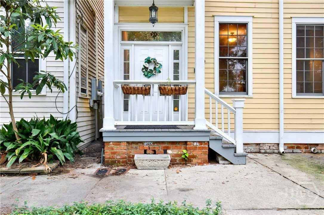 523 E Broad St #1 - Photo 2 of 34