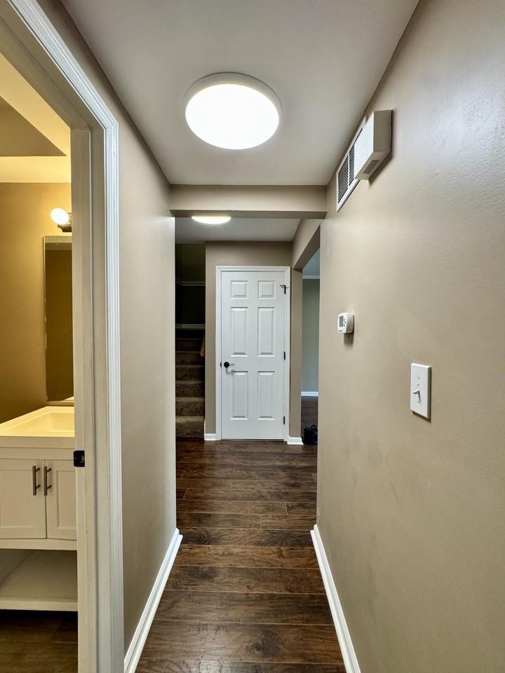 345 Stonegate Way - Photo 6 of 36