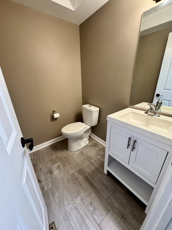 345 Stonegate Way - Photo 7 of 36