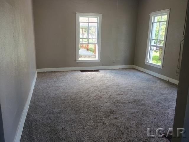 511 W Adrian St - Photo 2 of 9
