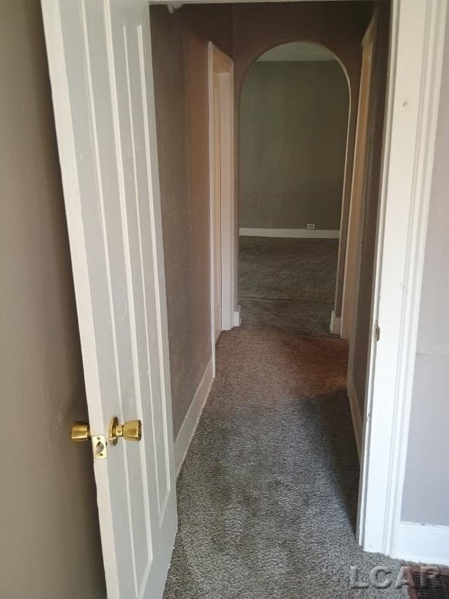 511 W Adrian St - Photo 4 of 9
