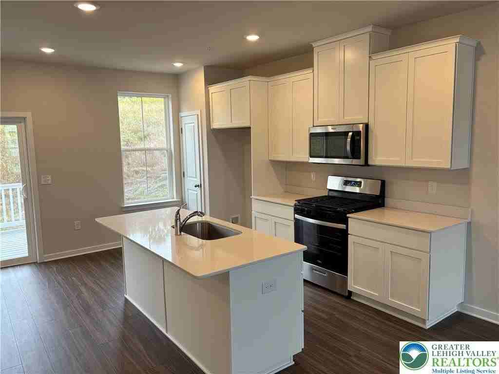 7682 Clayton Ave - Photo 2 of 16