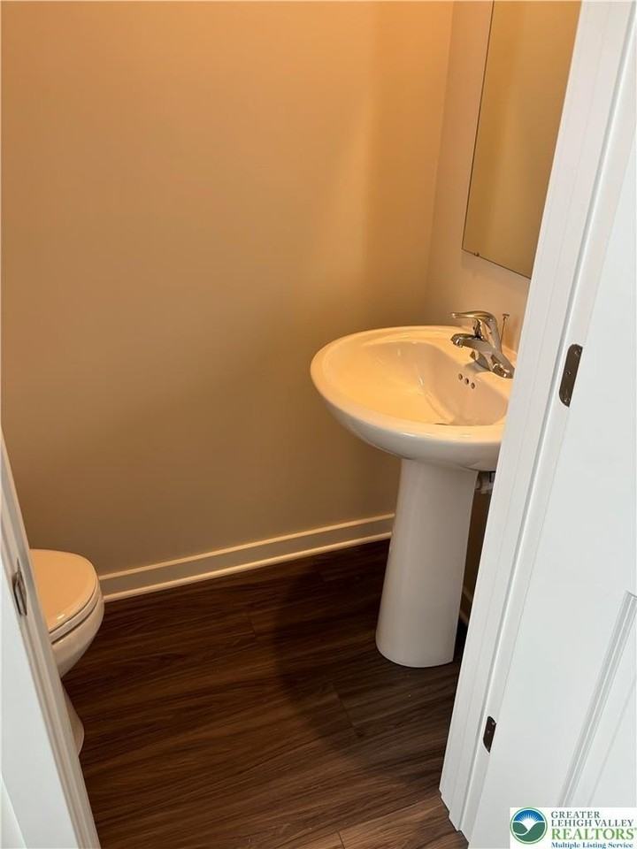 7682 Clayton Ave - Photo 5 of 16