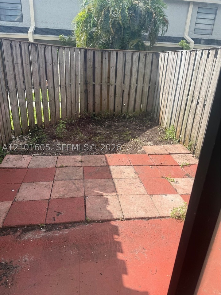 2234 Nw 52nd Ave #2234 - Photo 6 of 18