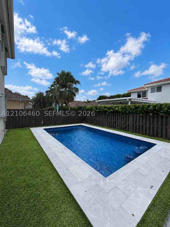 4464 Nw 109th Psge - Photo 4 of 25