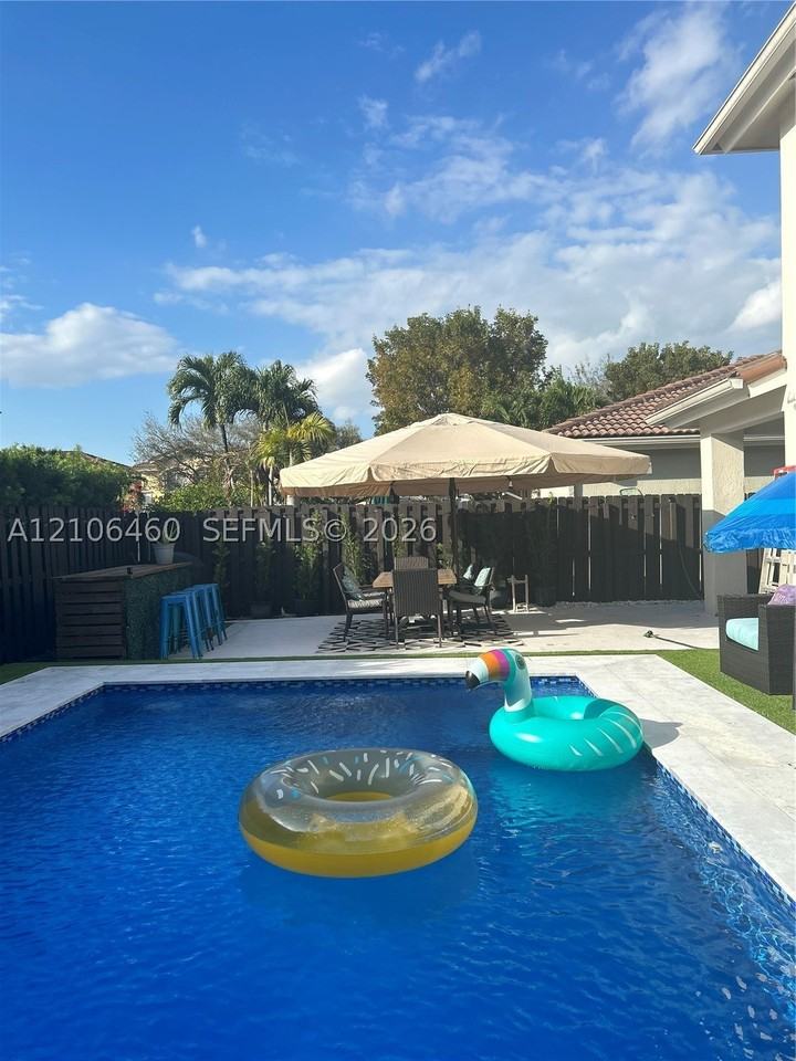4464 Nw 109th Psge - Photo 5 of 25
