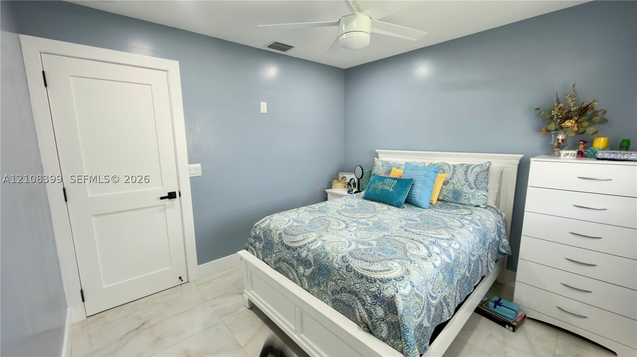 30605 Sw 152nd Ct - Photo 6 of 15