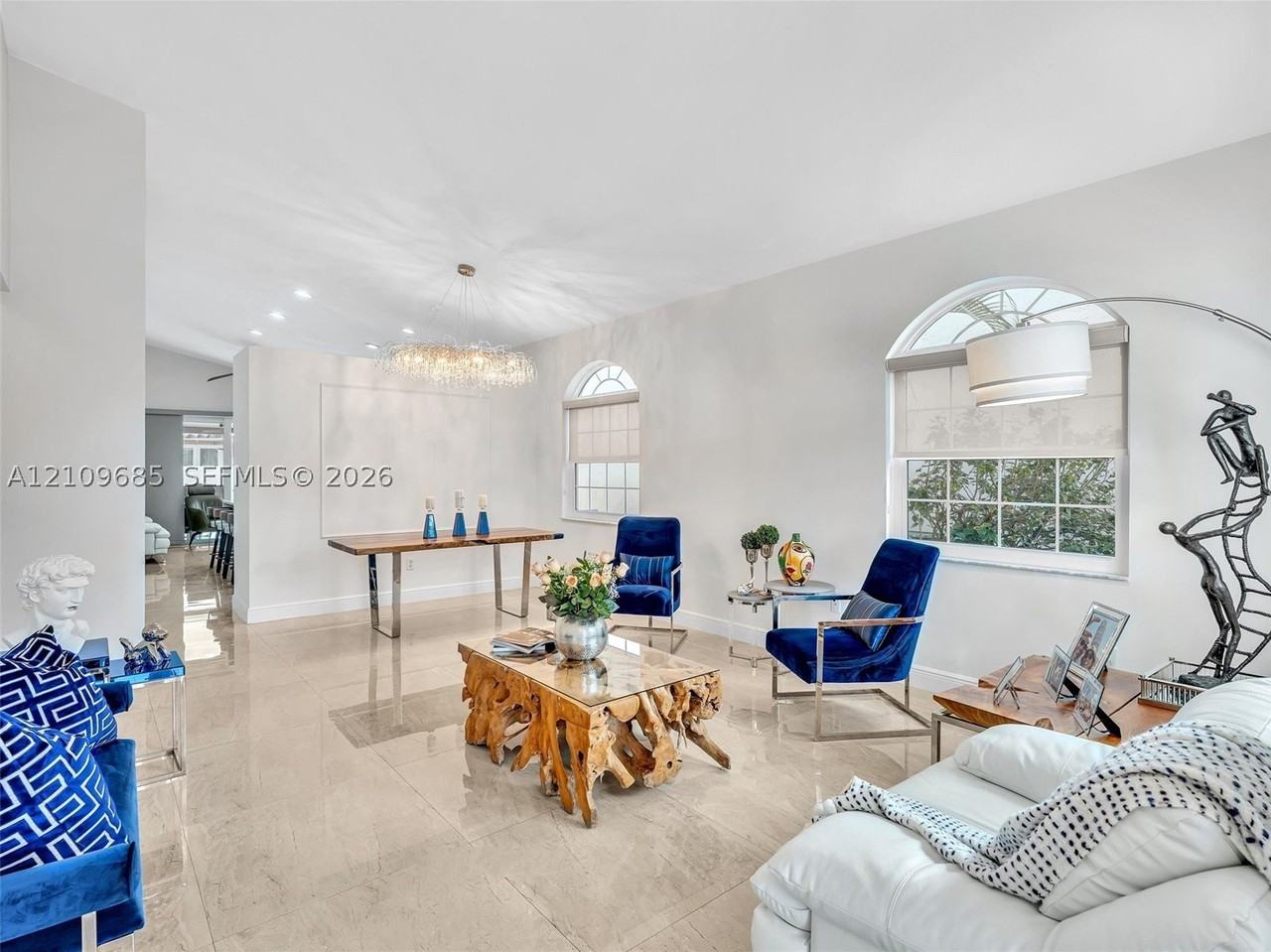 357 Nw 154th Ave - Photo 3 of 39