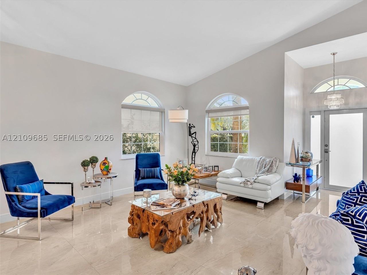 357 Nw 154th Ave - Photo 4 of 39