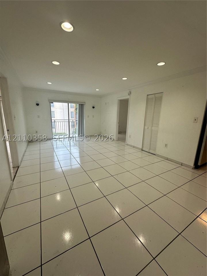 4845 Nw 7th St #301-5 - Photo 5 of 16