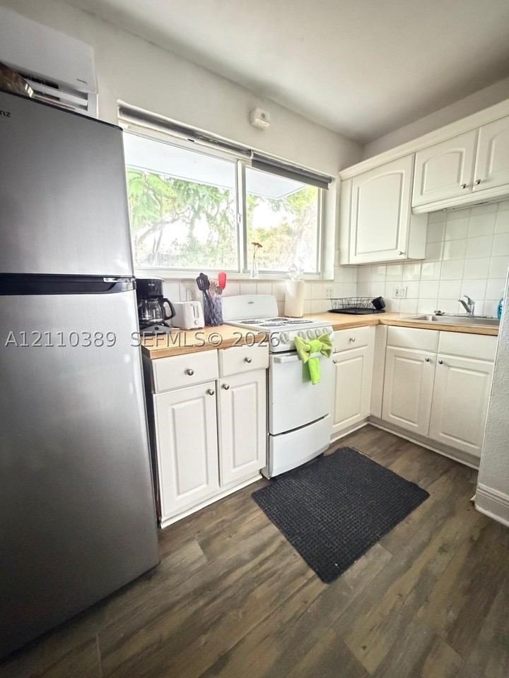 3071 Sw 27th Ave #19 - Photo 5 of 14