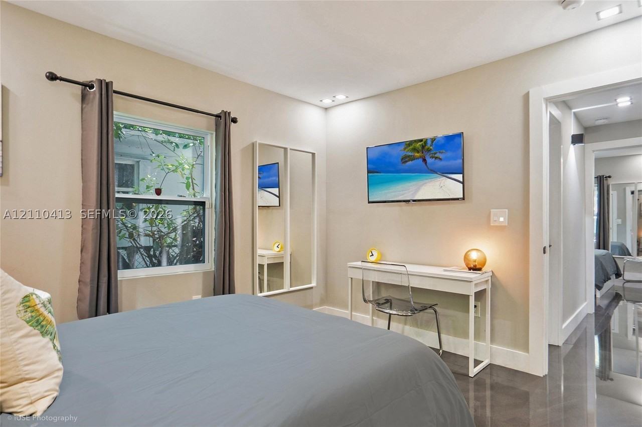 775 Nw 50th St - Photo 6 of 28