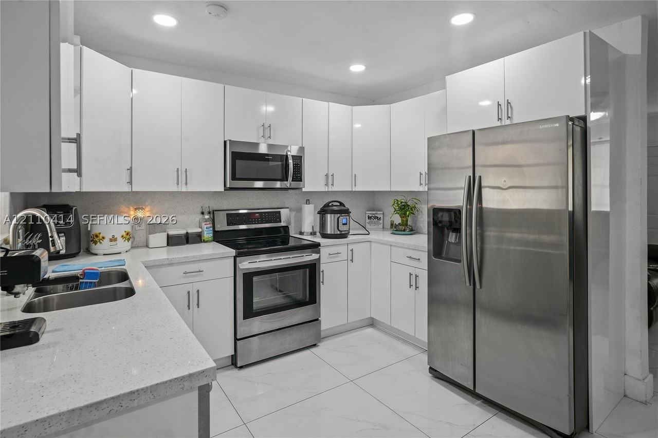 3330 Nw 175th St - Photo 2 of 11