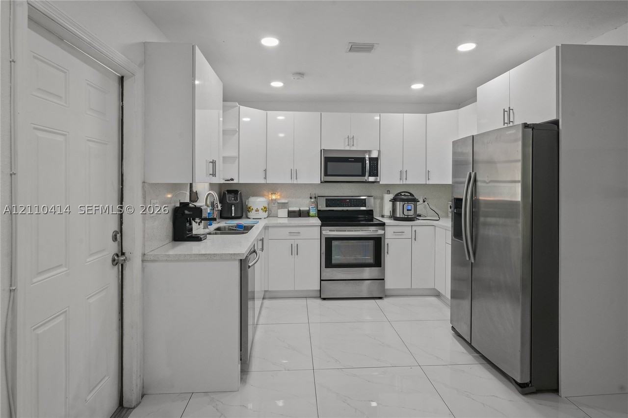 3330 Nw 175th St - Photo 3 of 11