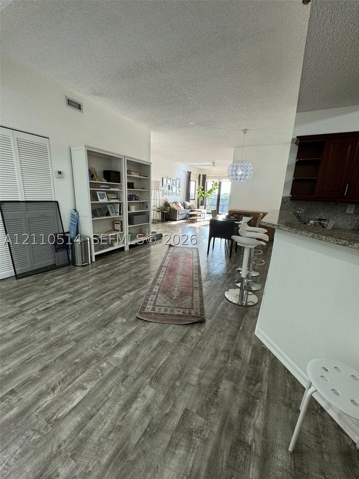 8816 Collins Ave #304 - Photo 3 of 16