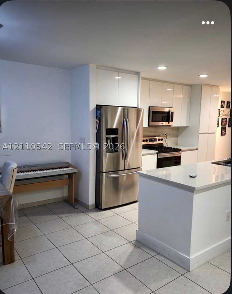 3301 Raleigh St #4A - Photo 6 of 8