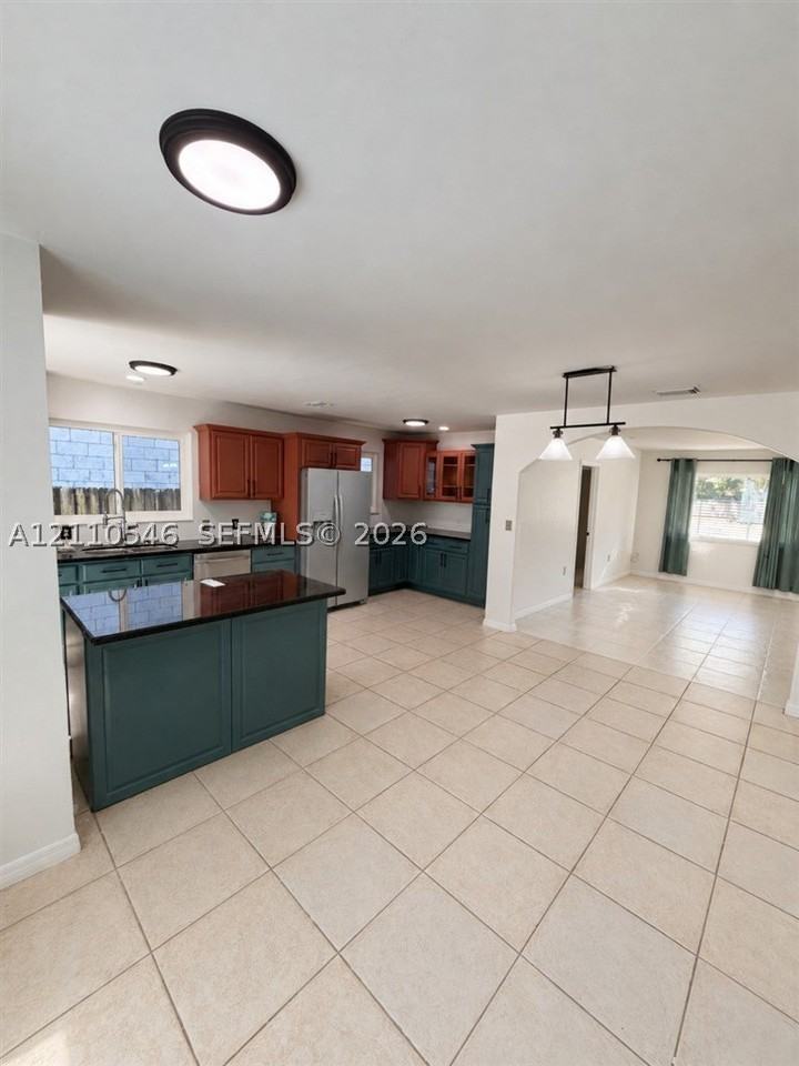 150 Nw 44th St #0 - Photo 3 of 26