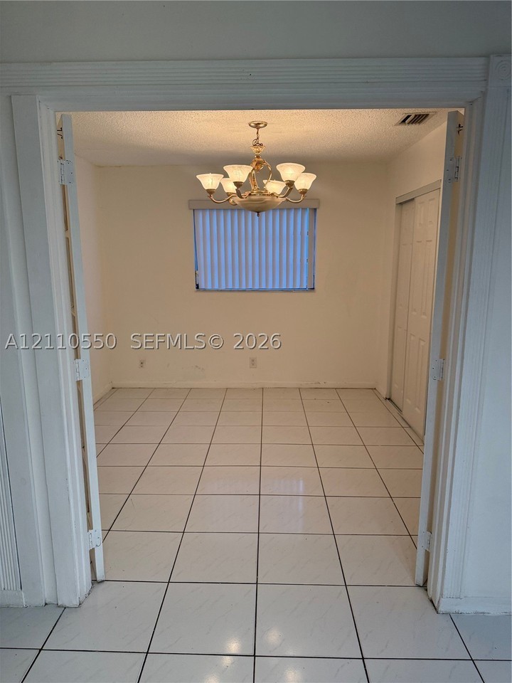6532 Sw 18th Ct #6532 - Photo 6 of 13