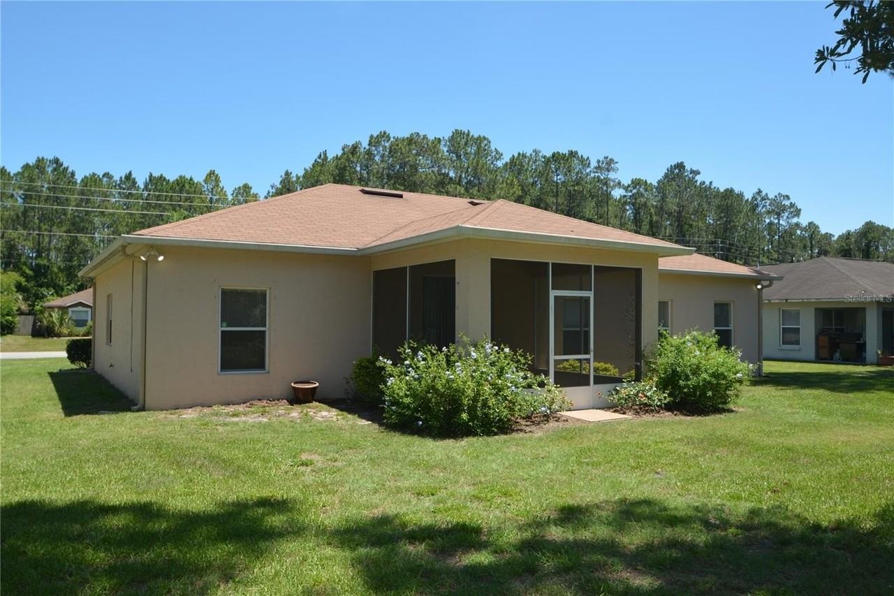 15 Riviera Dr - Photo 2 of 25