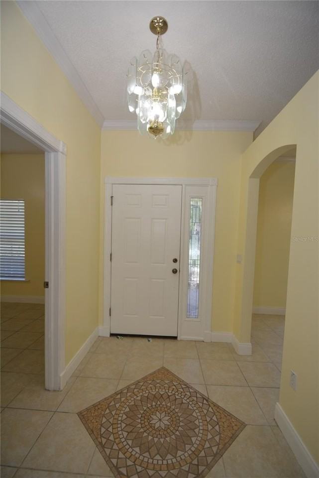 15 Riviera Dr - Photo 3 of 25