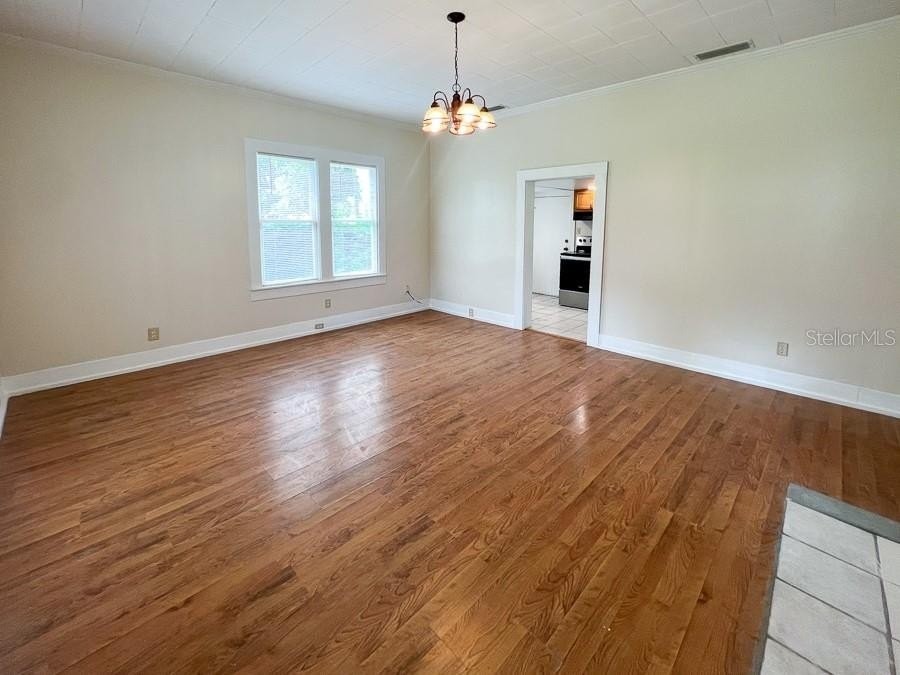 14439 Earle St - Photo 2 of 18
