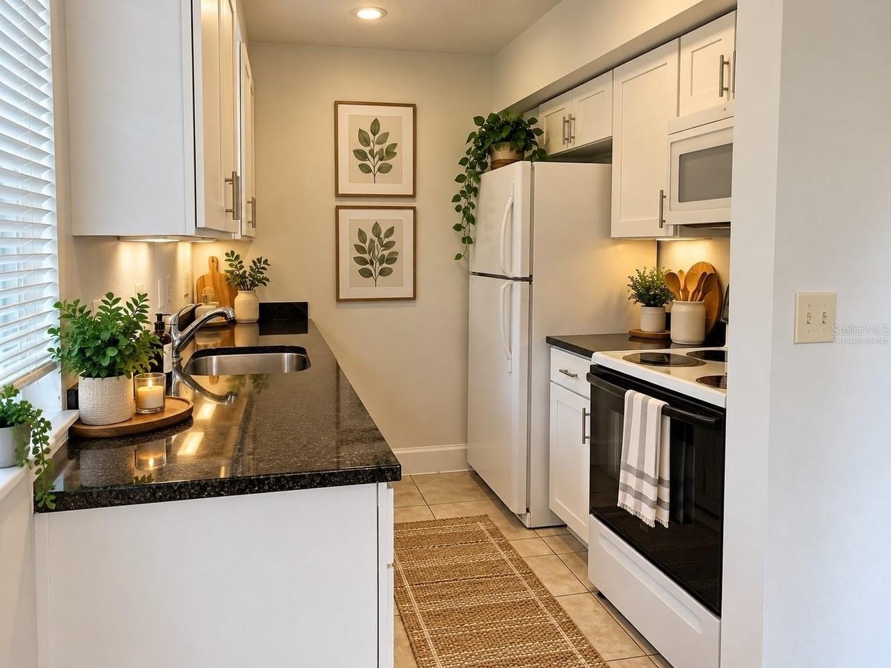 2416 Mayer St #6 - Photo 5 of 9