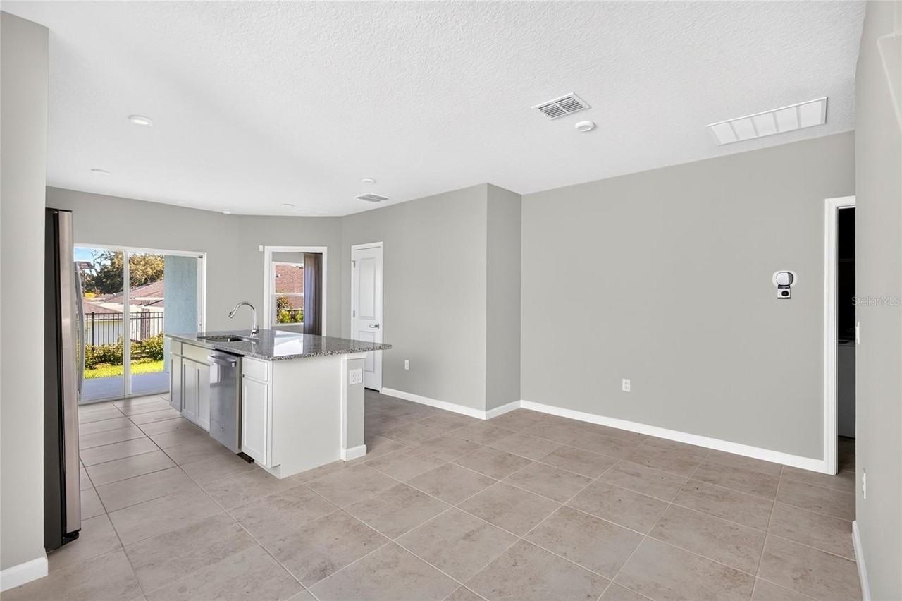 1200 Port Blue Way - Photo 4 of 18