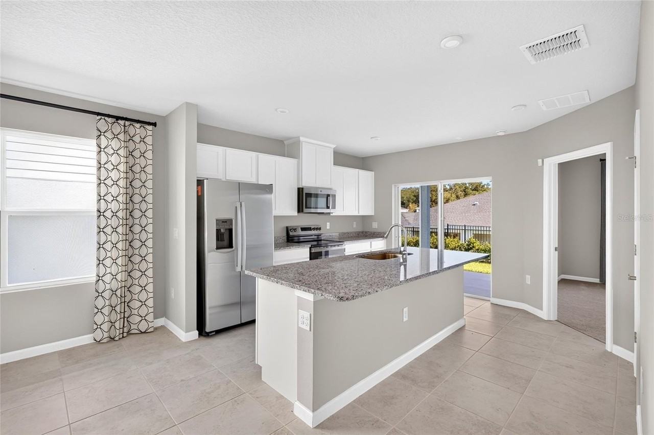 1200 Port Blue Way - Photo 5 of 18