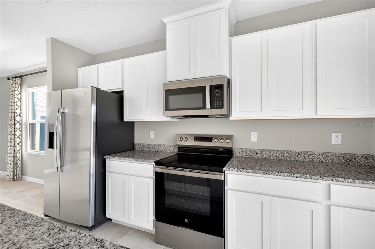 1200 Port Blue Way - Photo 7 of 18