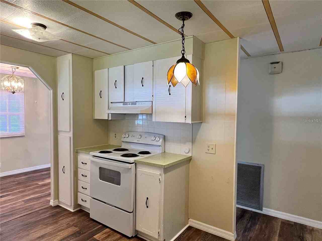 36 Magnolia Ct #4 - Photo 3 of 20