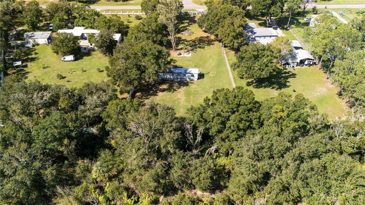 12702 Lovers Ln - Photo 7 of 25