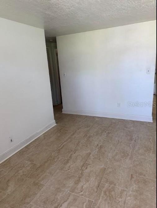 10180 106th Ter - Photo 2 of 4