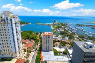288 Beach Dr Ne #9B - Photo 1 of 1