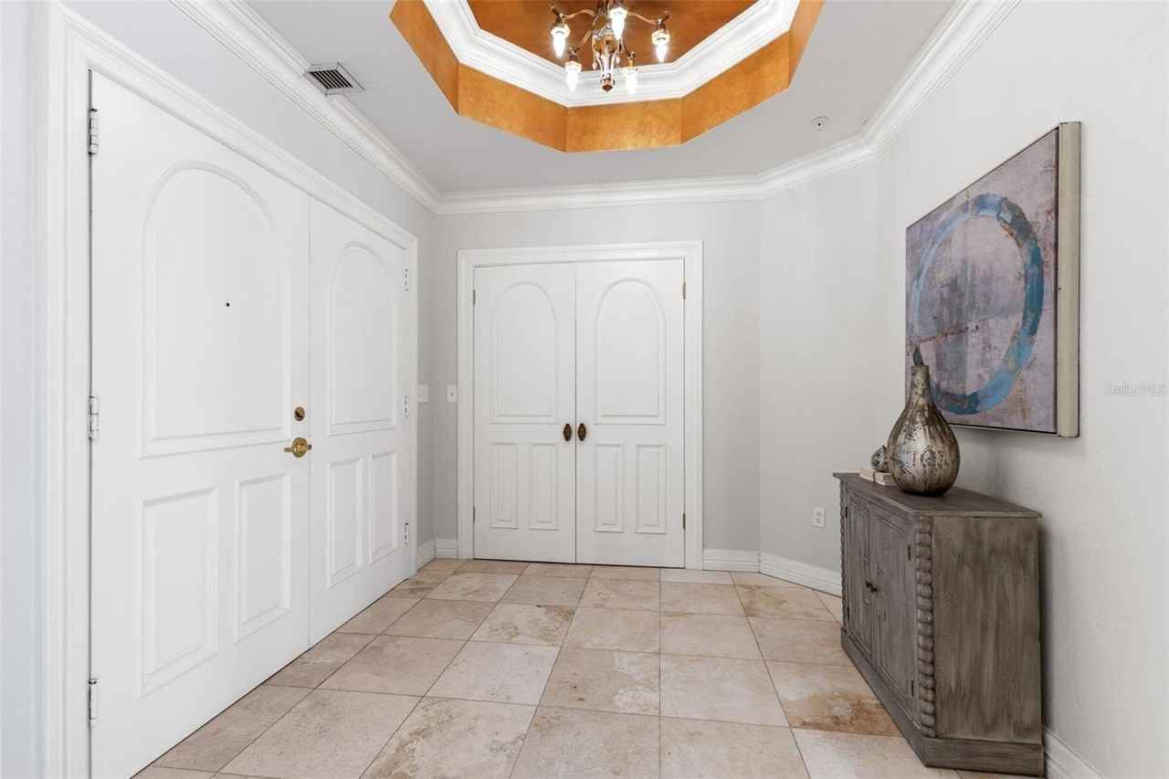 288 Beach Dr Ne #9B - Photo 2 of 50