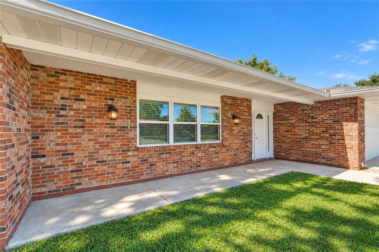 26720 Hickory Loop - Photo 4 of 50