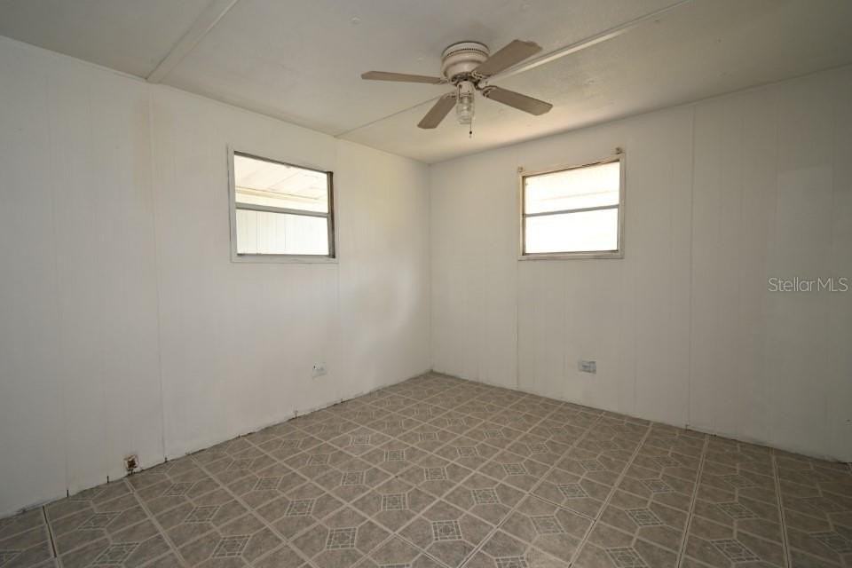 34904 Fraser St - Photo 2 of 24