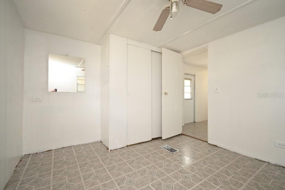 34904 Fraser St - Photo 3 of 24