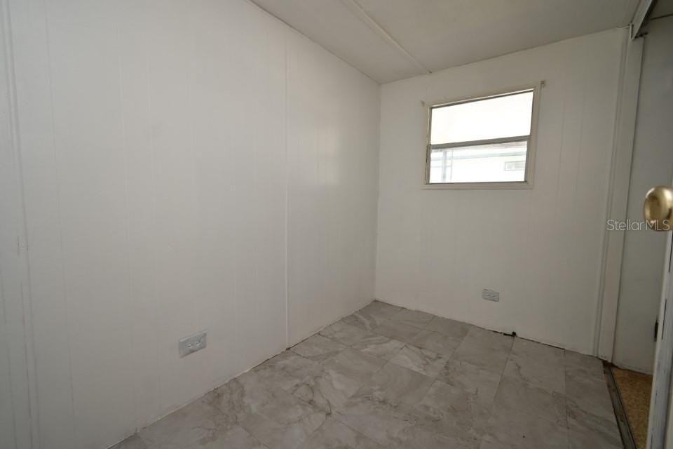 34904 Fraser St - Photo 6 of 24