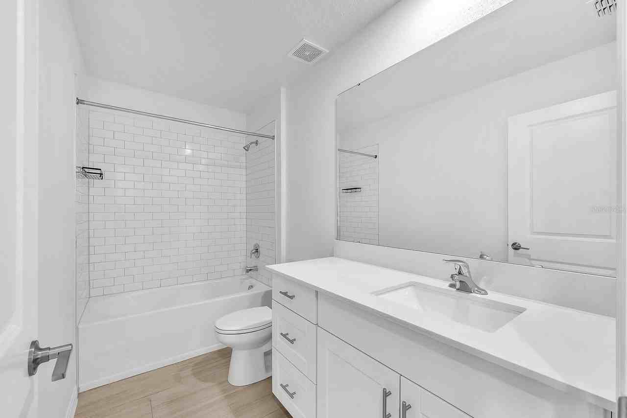 2109 Victorious Falls Ave - Photo 4 of 25