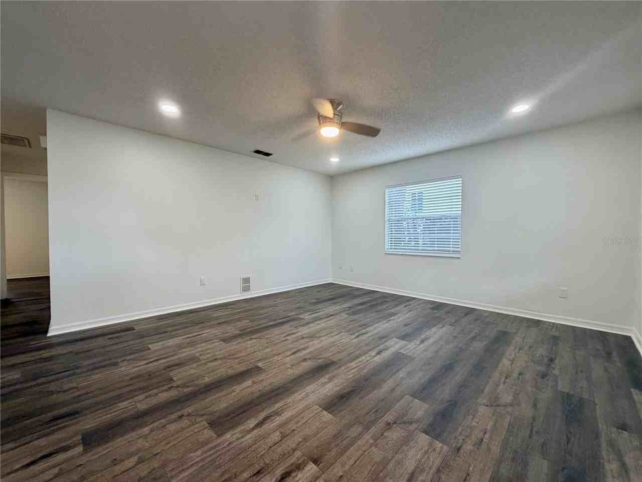 54 & 56 IVY Lane - Photo 2 of 17