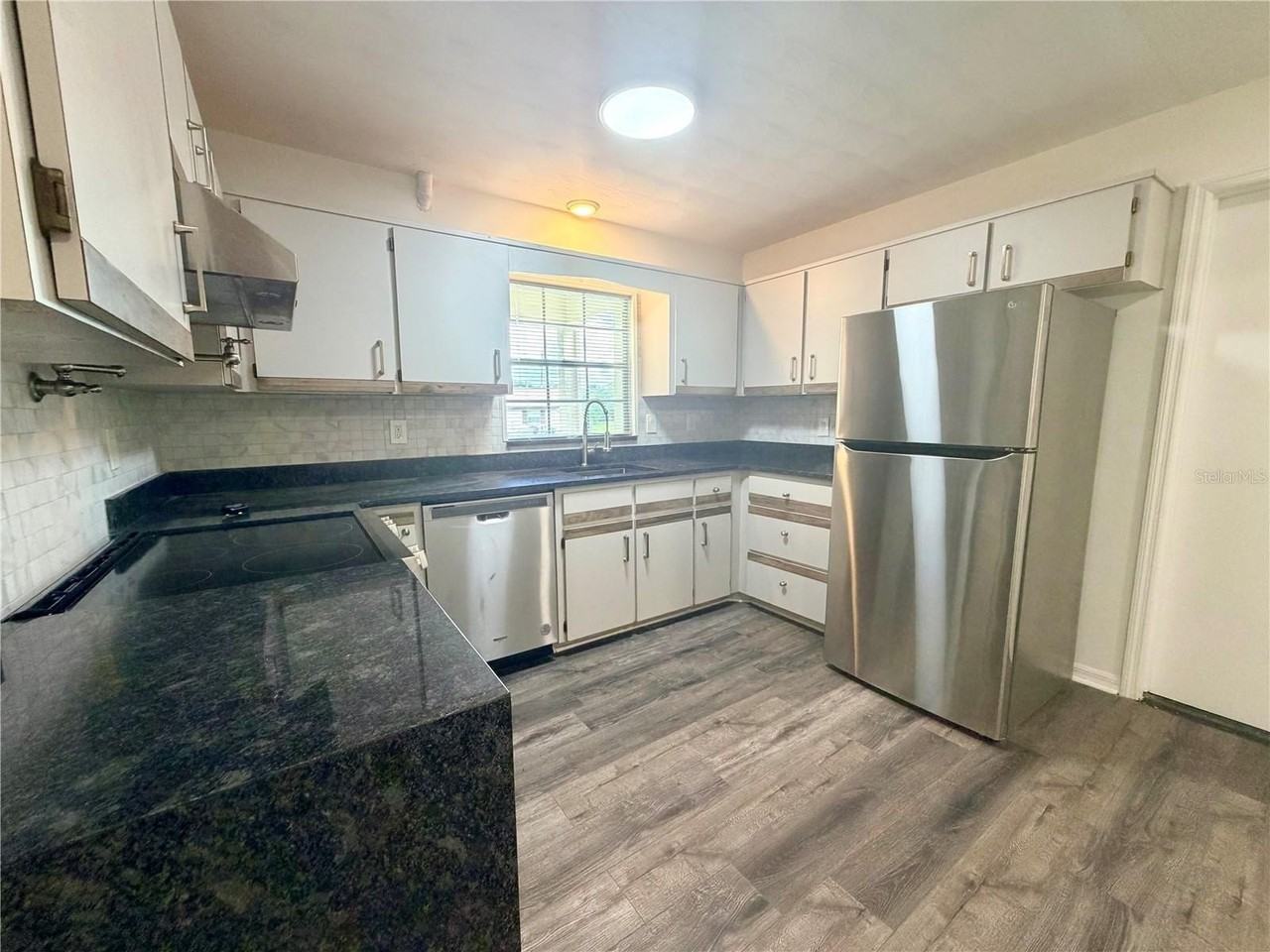 54 & 56 IVY Lane - Photo 4 of 17