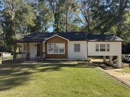 featured image of 4536 Normandy Dr