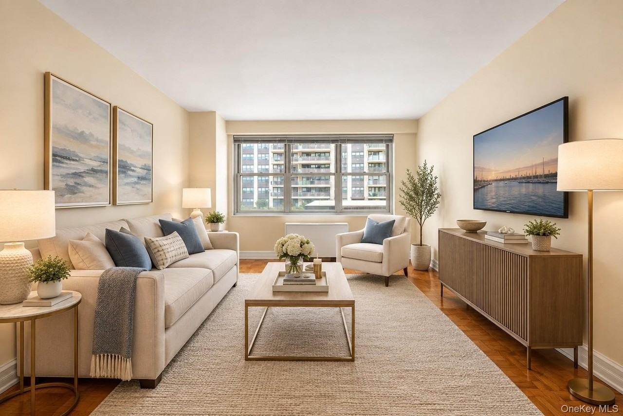 1785 215th St #2H - Photo 5 of 16