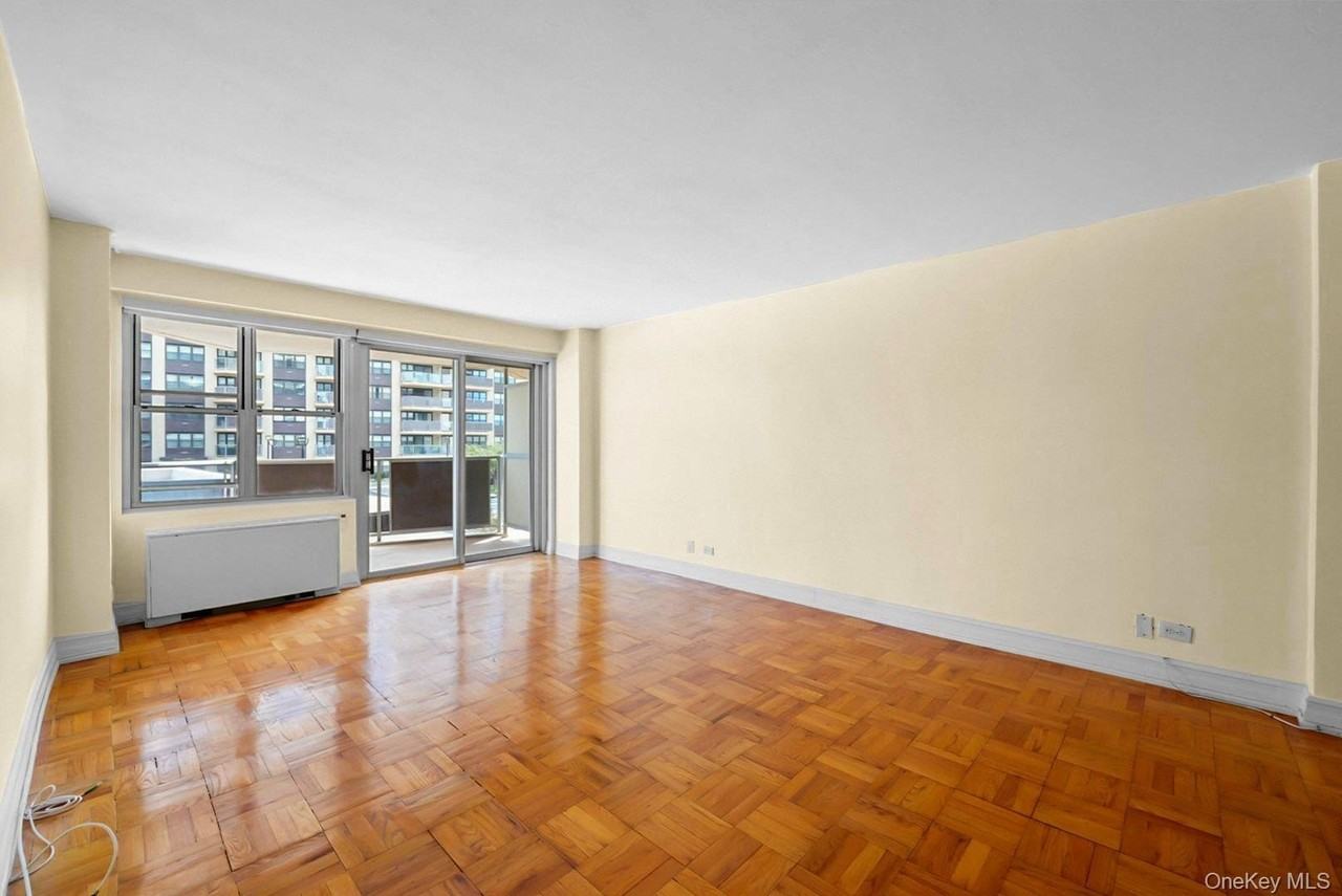 1785 215th St #2H - Photo 7 of 16