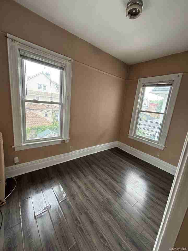 624 E 26th St #2 - Photo 6 of 13