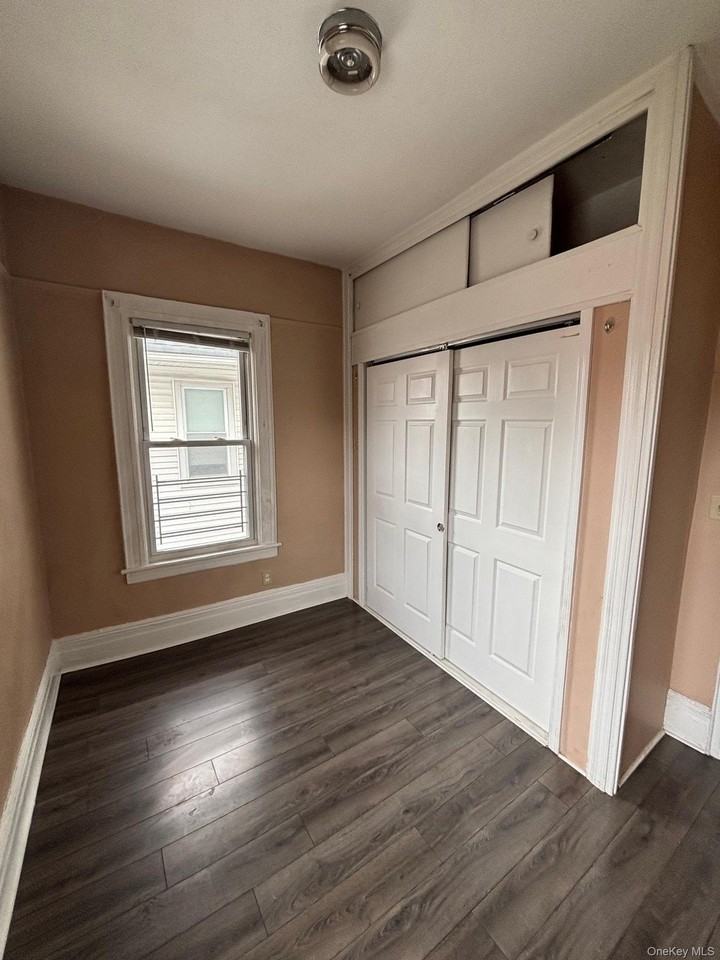 624 E 26th St #2 - Photo 7 of 13