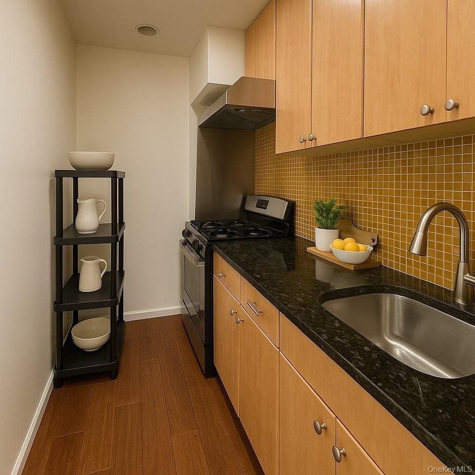 3138 137th St #5A - Photo 4 of 7