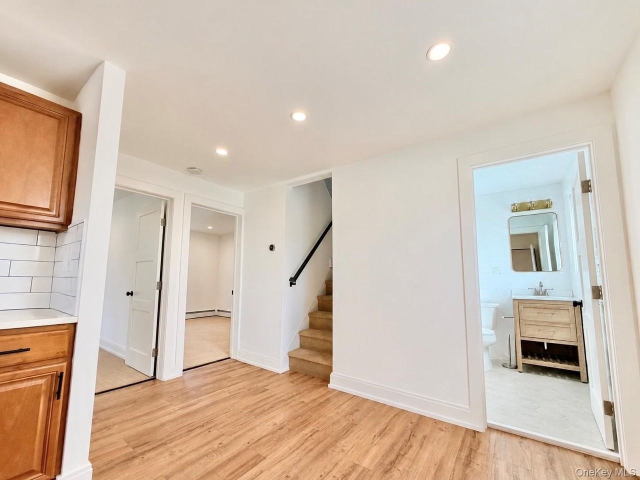120 Princeton St - Photo 5 of 13