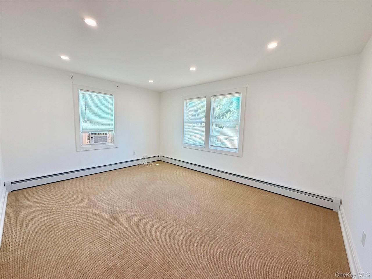 120 Princeton St - Photo 7 of 13