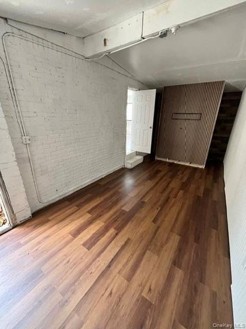 345 Walton St - Photo 5 of 23